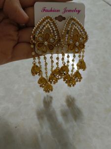 Pearl & Gold Dangle Earrings