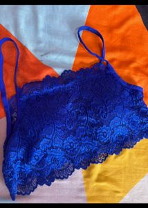 COMO of Two Lacy brallate