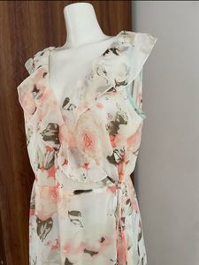 Floral Maxi Dress - Elegant &amp; Flowing