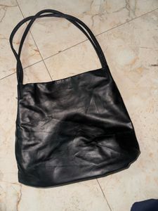 Daisy Print Black Tote Bag