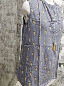 Blue Printed Sleeveless Top