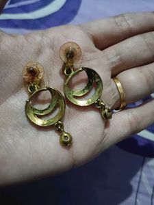 Earings