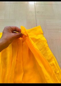 Stylish Lehnga Choli 🖤💛