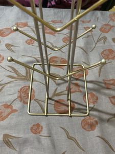 Cup Stand