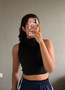 Black Sleevless Turtleneck Crop Top