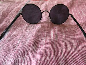 H&amp;M Round Sunglasses - Black