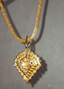3 Gold Jewellery Sets With 4 Free Bangles