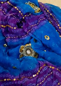Ethnic Saree With A Vintage Purse!!!