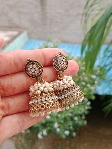 Small Pearl Medium Size Jhumki .Can Pair With Indowestern