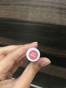 Zudio Lipstick With Scrunchie