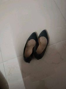 Clarks Heels Size 41 Formal Black