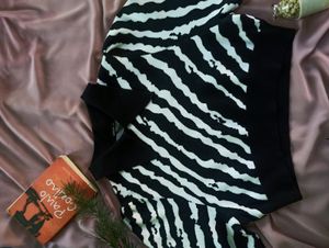 Classic Black &amp; White Crop Top