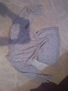 Floral Long Sleeve Top this is very beautiful ❤️