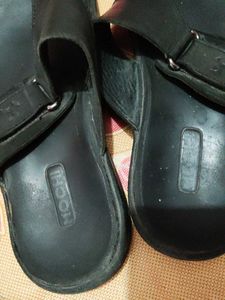 Men&#39;s Mochi Leather Sandals