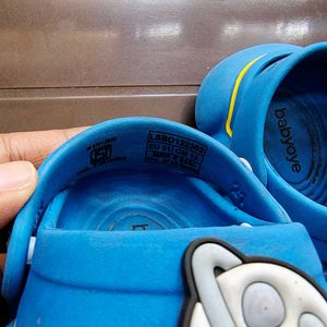 Cute Blue Clogs size EU 21