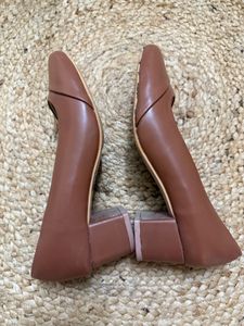 FOREVER 21 Tan HEELS