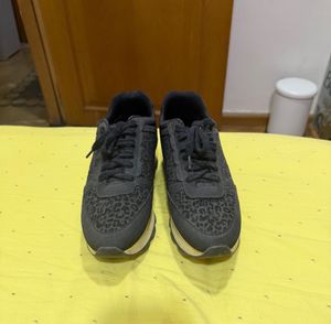 Stylish Black Sneakers