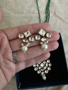 Classy Kundan Jewellery Set