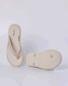 Women Rubber Thong Flip-Flops