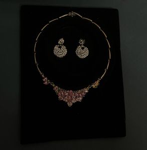 Red Jewel Necklace Set