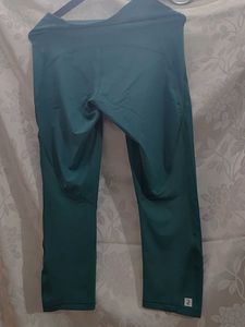 3/4th Leggings never used them