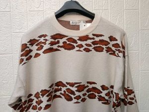 New with tag Pinterest Stylish Animal Print Sweate