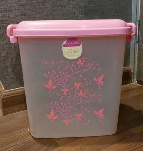 Dreamline Storage Container
