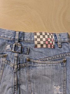 blue striaght fit jeans