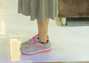 Women Runup Shoes Pink Grey