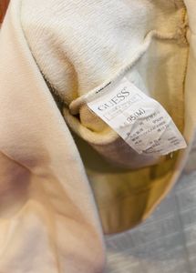 🇬🇧 Guess Imported Sweatshirt