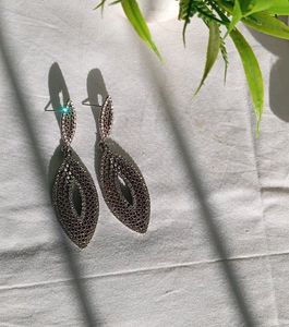 Preety Stoned Earring