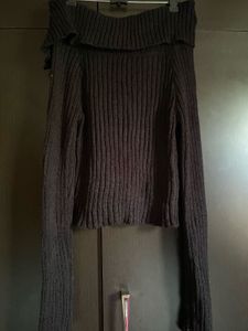 Chic Off-Shoulder Ribbed Sweater 🖤 | Free Size