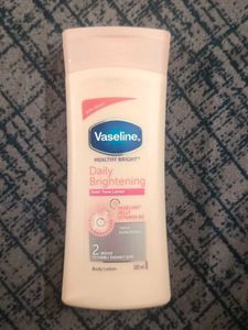 Vaseline Body Lotion With Triple Sunscreens