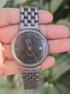 Elegant Wrist Titan Watch