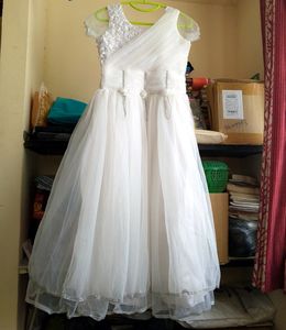 White Gown 🔥🔥🔥