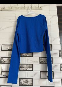 Stylish Blue Long Sleeve Crop Top