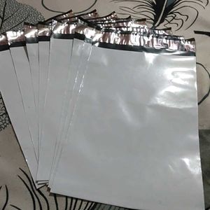 25 Pcs (6*8) Courier Bags