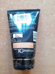 Qraa Ultra Radiance Gold Scrub
