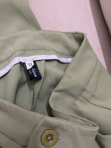 Elegant Light Green Pants