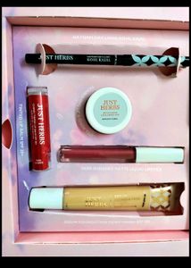 Just HERBS Makeup Kit Sale 💥💥💥🙀🙀🎉🎉
