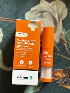 The DermaCo Mattifying 100%Mineral Powder Sunscree