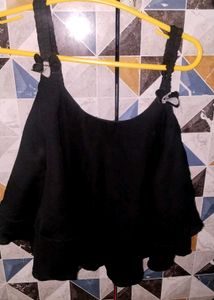 Cute Black sleeveless crop Top