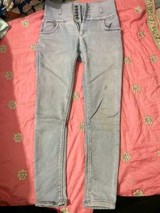 High Waisted Jeans
