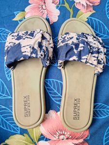 4 Pairs: Ladies&#39; Slides Bundle