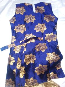 Kid Girls Hand Cut Kurti With Pyjama Golden Pant.
