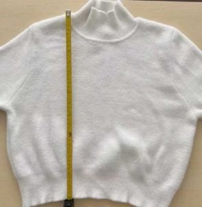 Zara Womens Cropped Mock Neck Sweater Size M