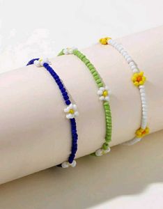 Daisy Beaded Bracelet