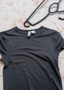Divide Black tee