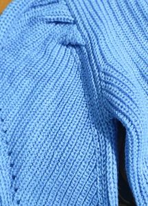 Lavender puff-sleeved crop sweater