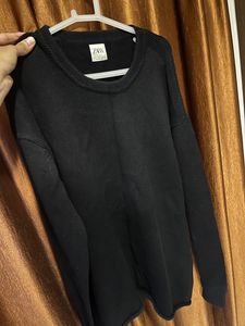 ZARA Black Sweatshirt